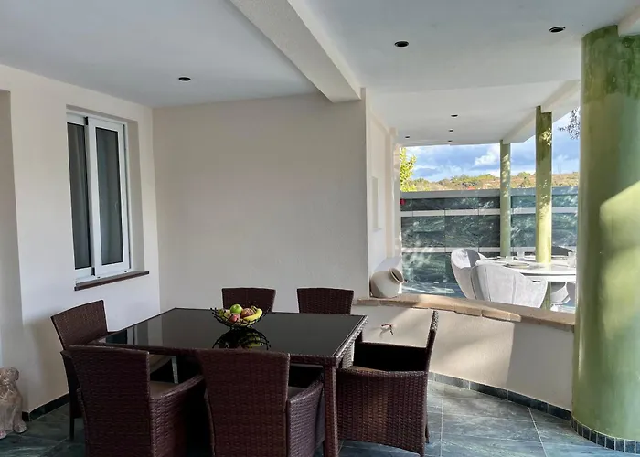 Casa Loma 2 Villa Petaloudes