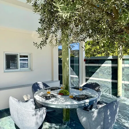 Вілла Casa Loma 2 Petaloudes