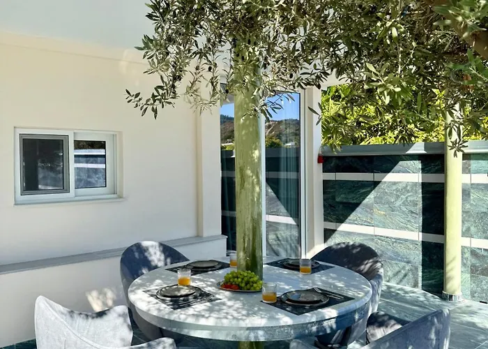 Vilă Casa Loma 2 Petaloudes